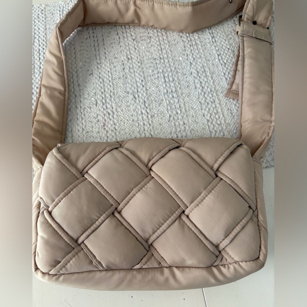 The Lark Puffy Woven Crossbody Bag light weight Sand Cream color - Picture 8 of 13